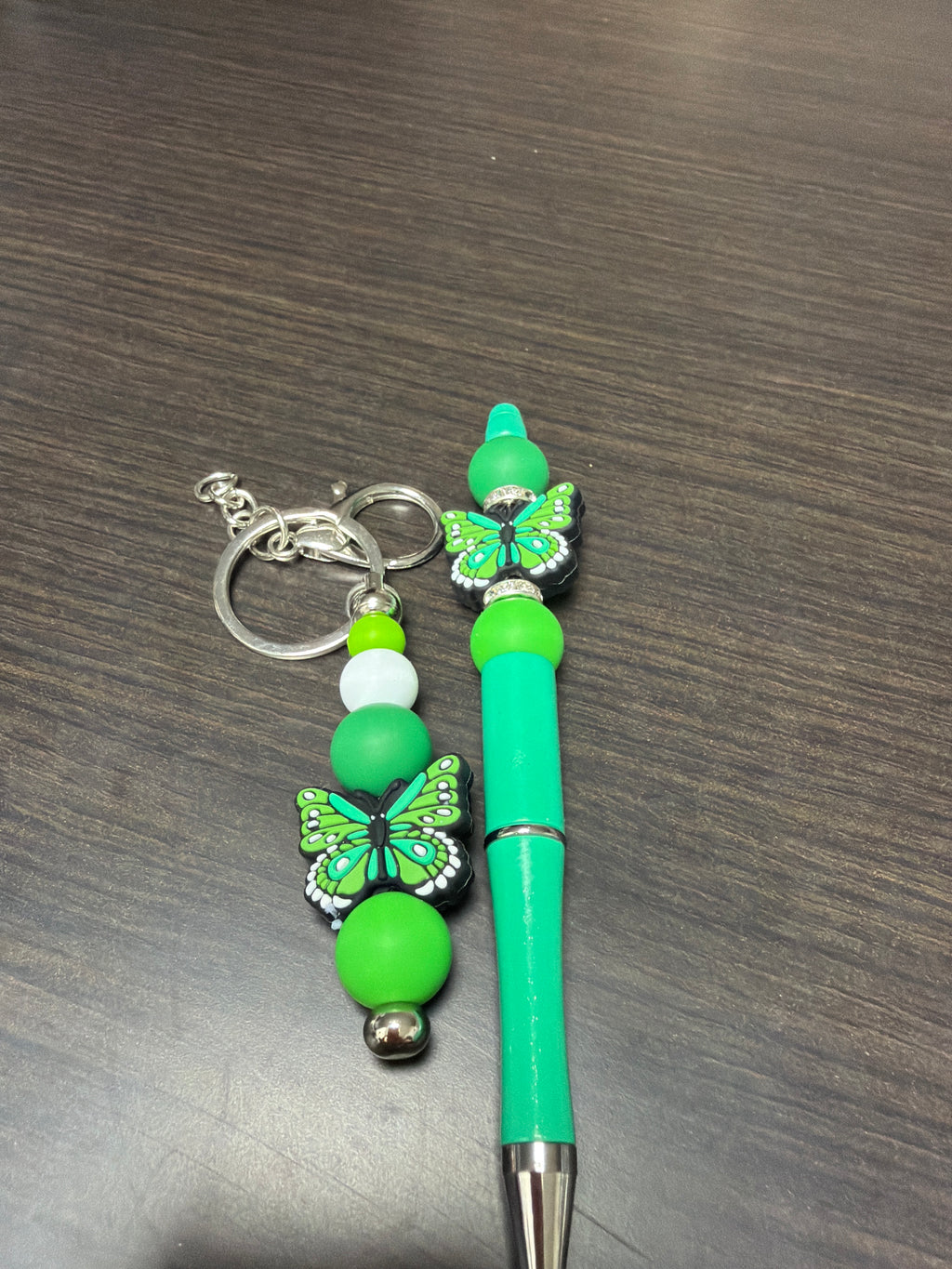 Animal themed pen and keychain sets.