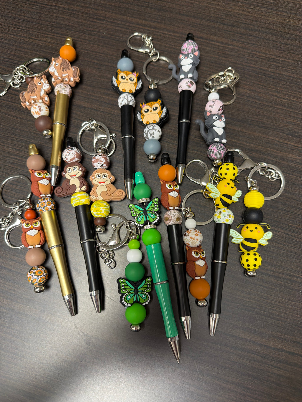 Animal themed pen and keychain sets.